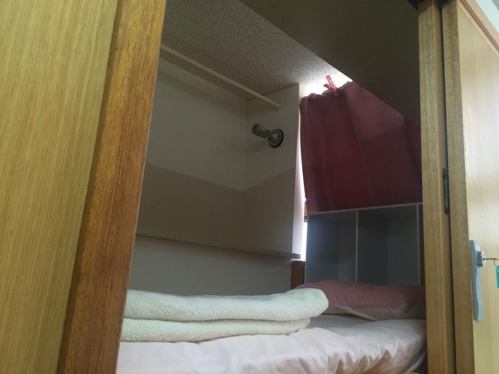 Capsule Dormitory Orion Tomari المظهر الخارجي الصورة
