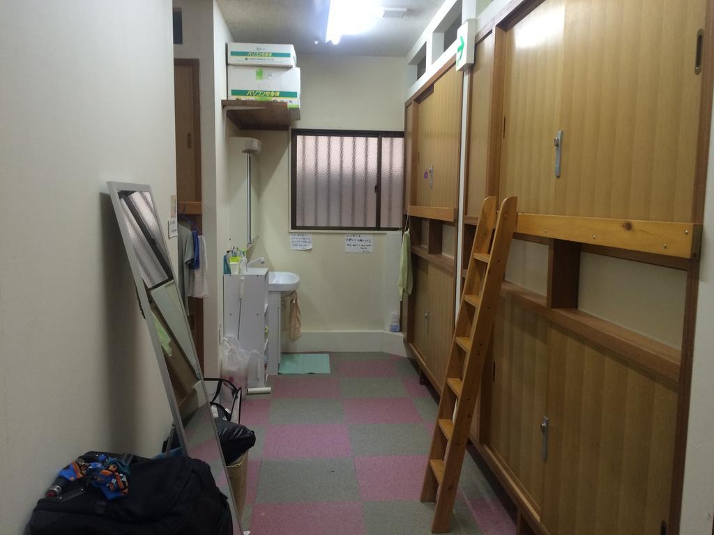 Capsule Dormitory Orion Tomari المظهر الخارجي الصورة